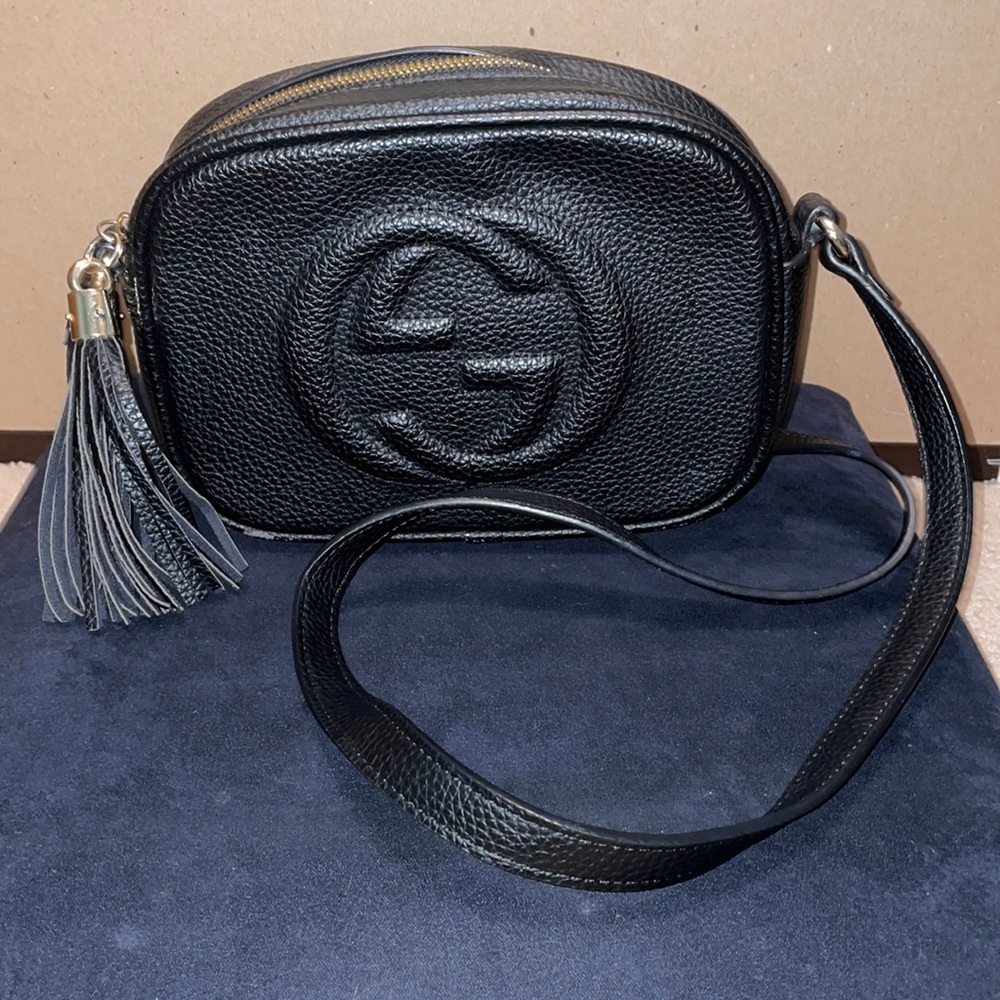 Black faux Gucci bag